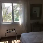 中央套房公寓 *