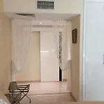 中央套房公寓 *