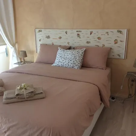 The Central Lejlighed *